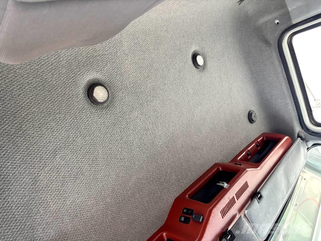 Mack CHU 613 救援车