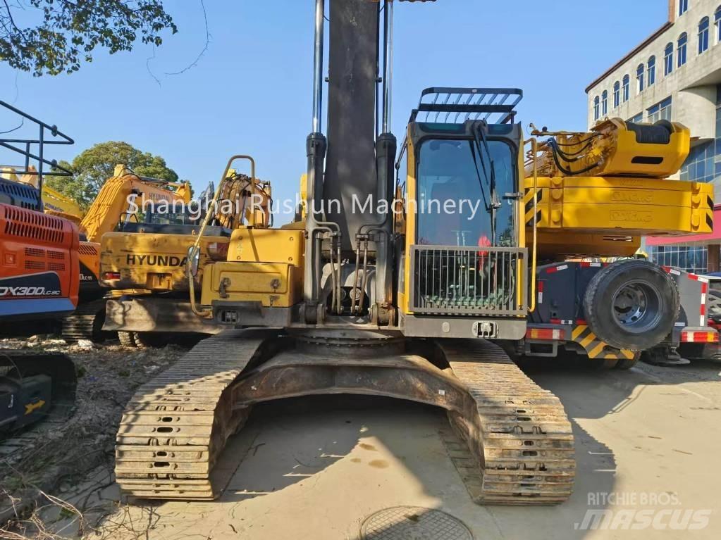 Volvo EC240 履带挖掘机