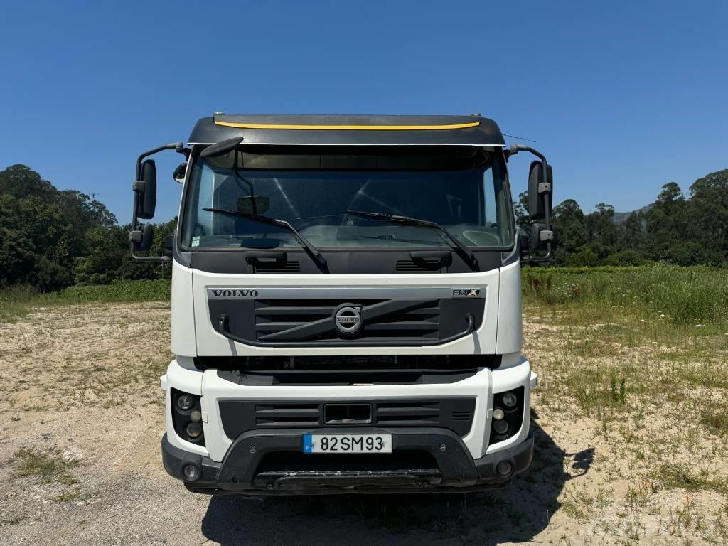 Volvo FMX 450 牵引车