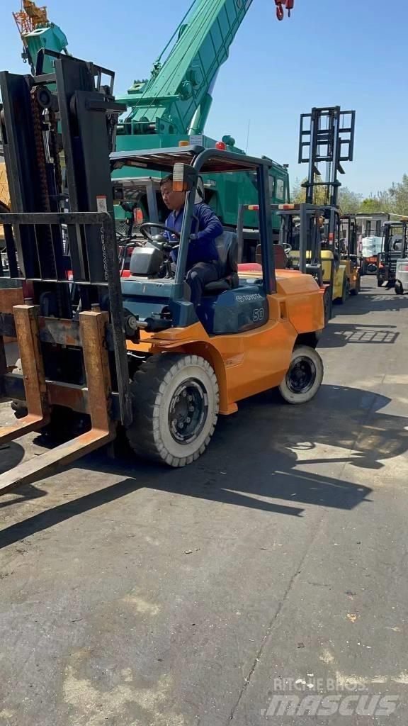 Toyota 5 Ton 柴油叉车
