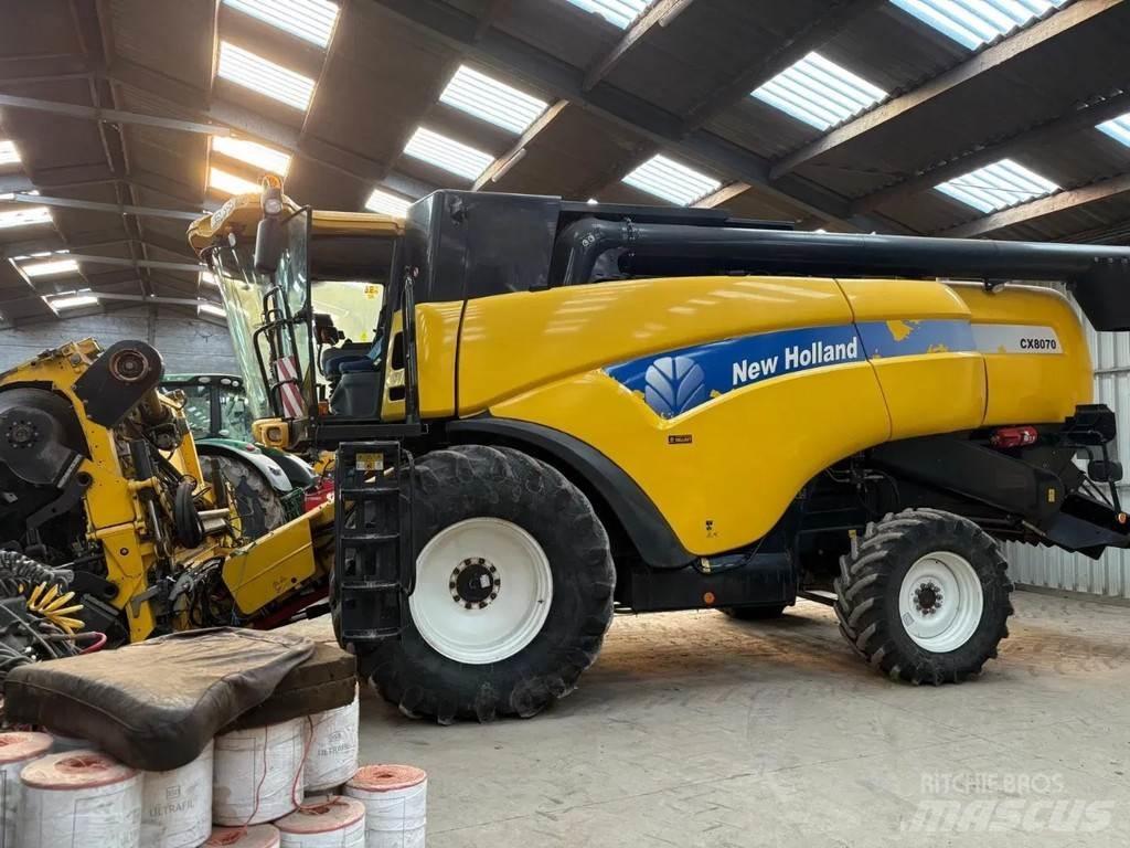 New Holland CX8070 联合收割机