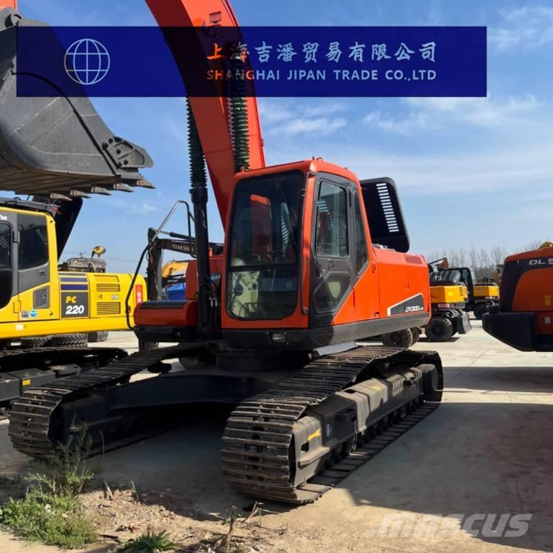 Doosan DX 300 履带挖掘机