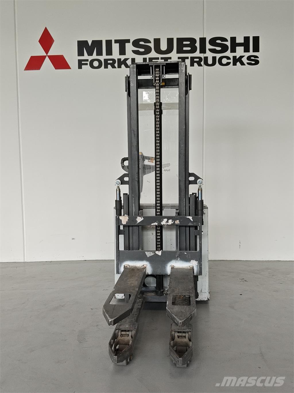 Atlet PSH160 行走式堆垛机