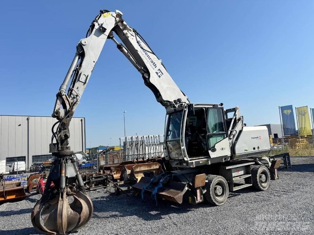 Sennebogen 818 工业挖掘机