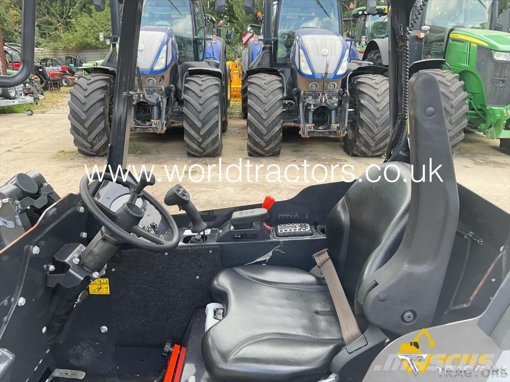 Bobcat L 28 小型装载机