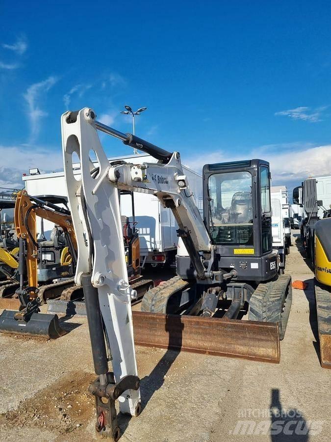 Bobcat E55 小型挖掘机