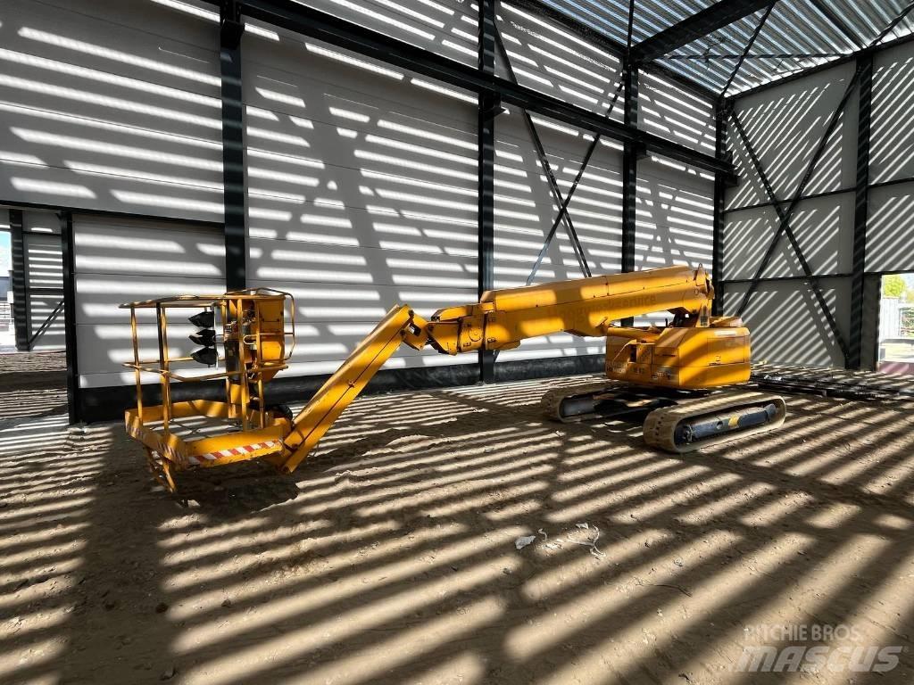 Hitachi HX140B 直臂高空工作平台