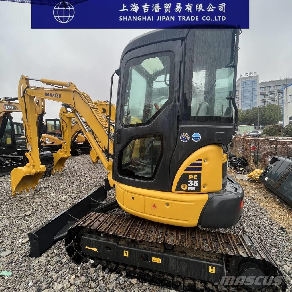 Komatsu PC 35 小型挖掘机