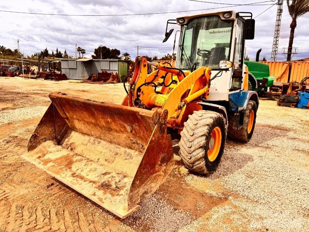 Liebherr L 507 轮式装载机