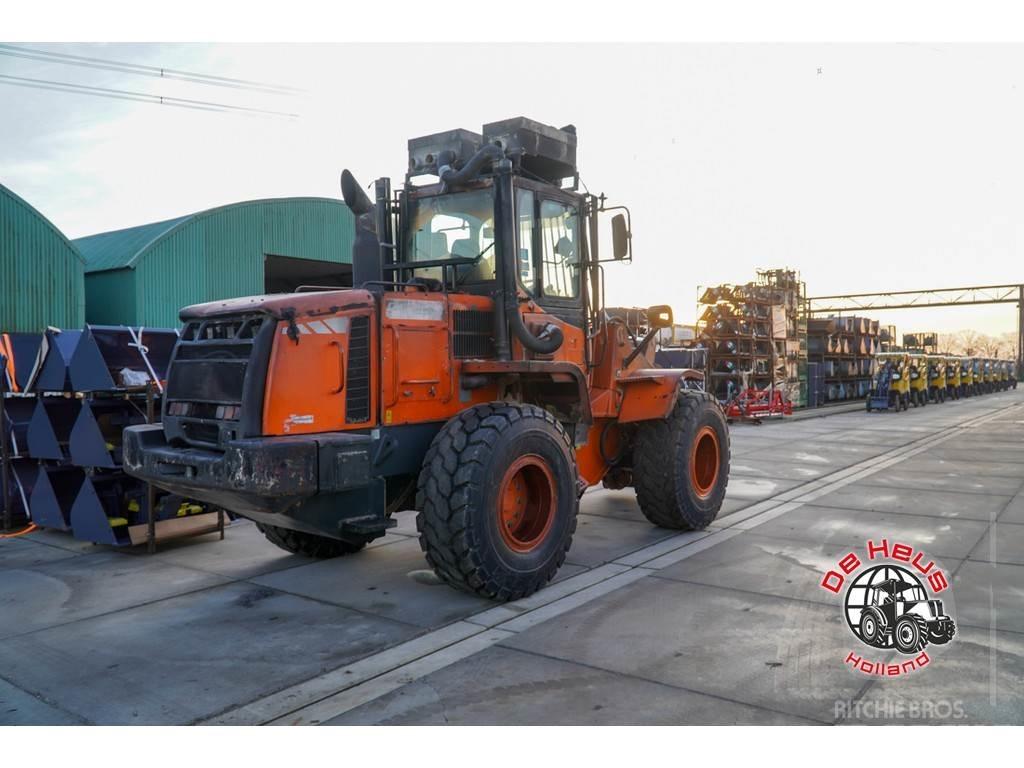 Doosan DL250 轮式装载机