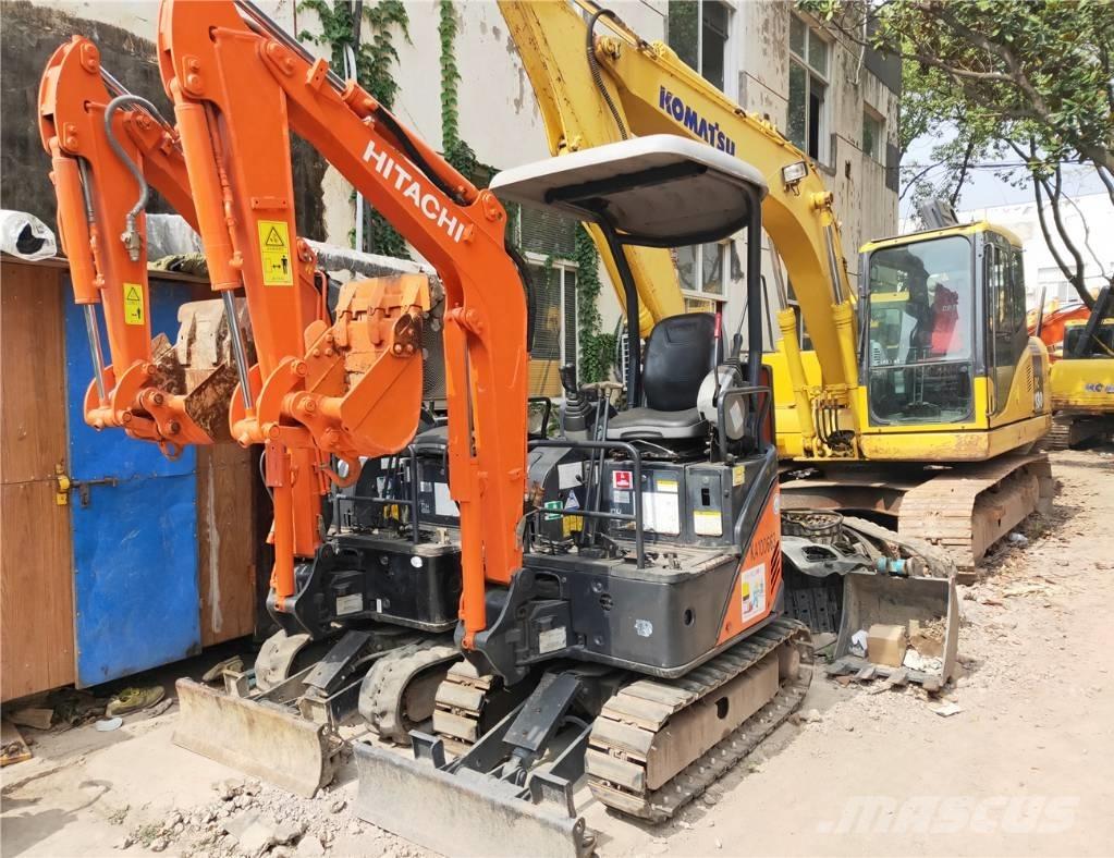 Hitachi ZX 17 U-2 小型挖掘机