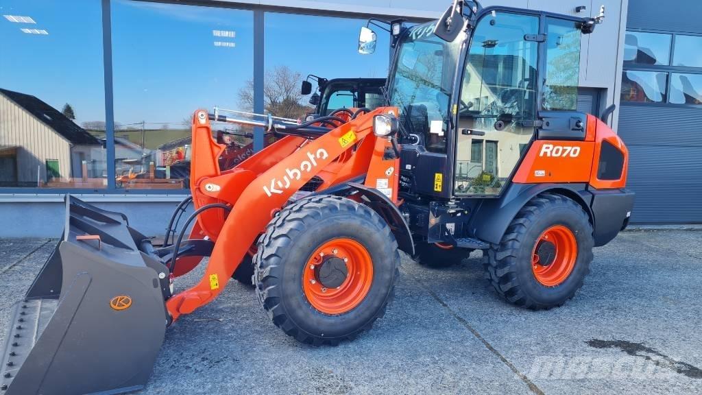 Kubota R 070 轮式装载机