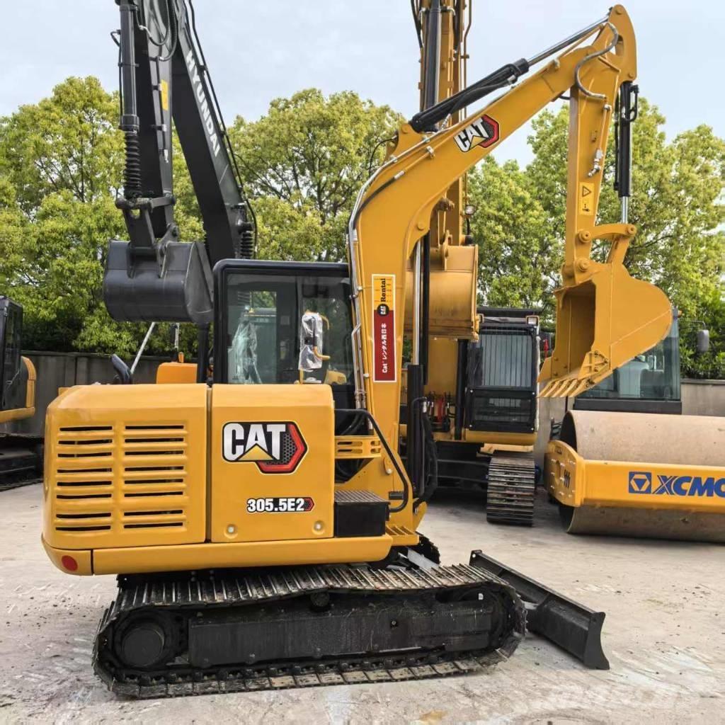 CAT 305.5E2 小型挖掘机