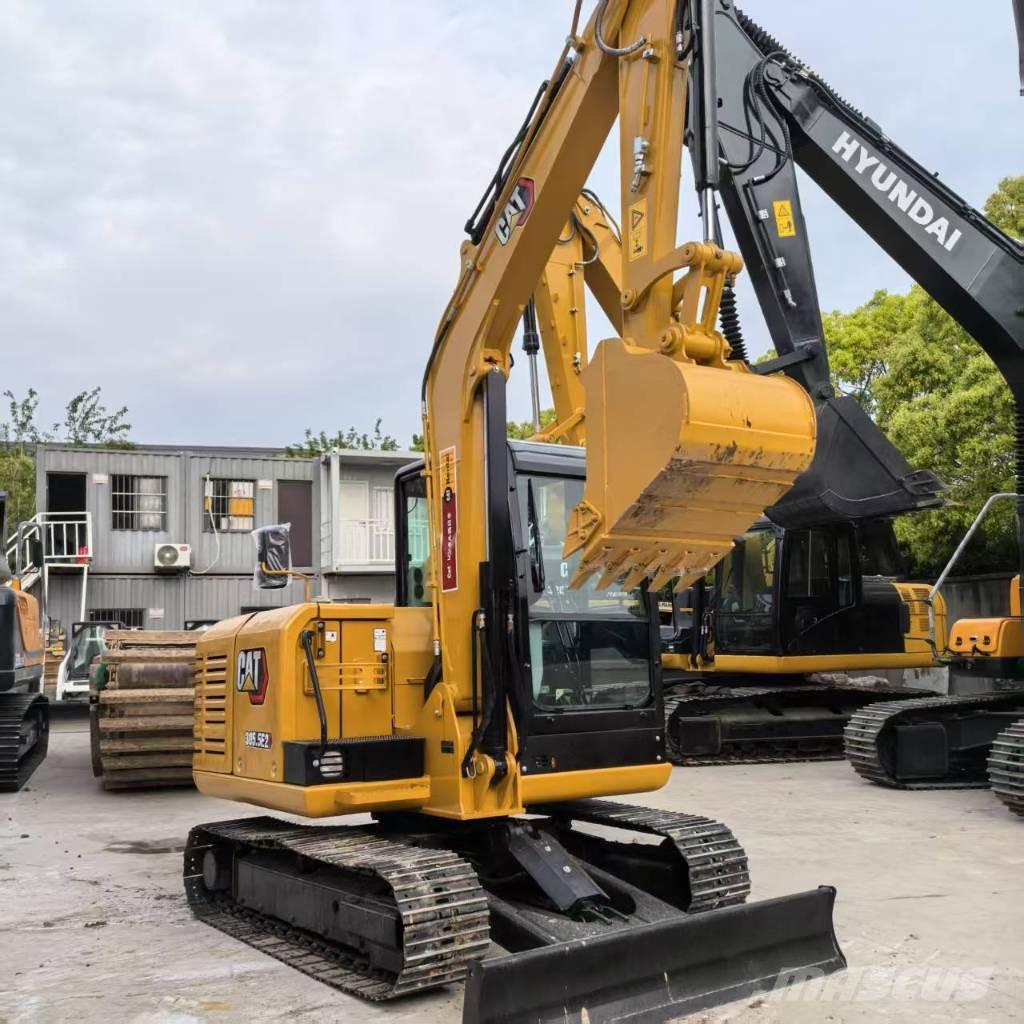 CAT 305.5E2 小型挖掘机