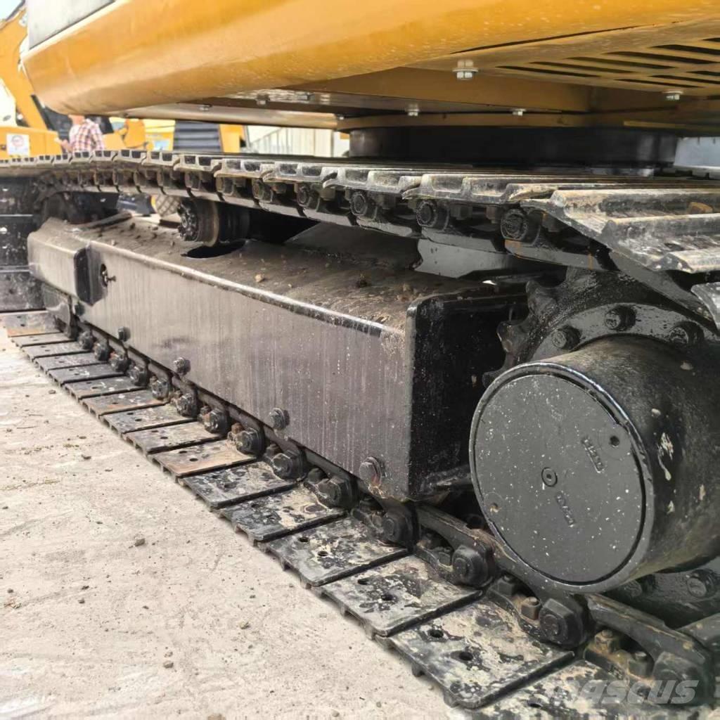 CAT 305.5E2 小型挖掘机