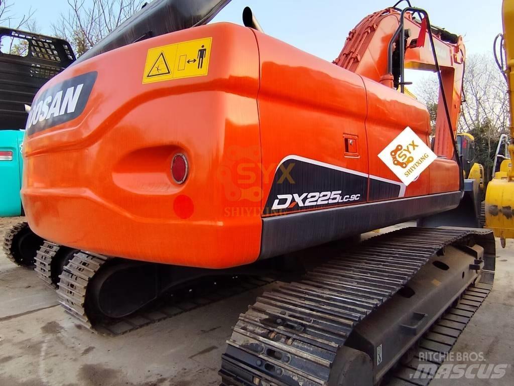 Doosan DX 225 LC 履带挖掘机
