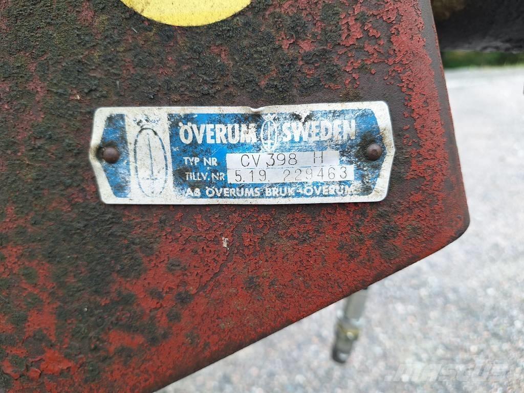 Överum CV 398H 双向犁