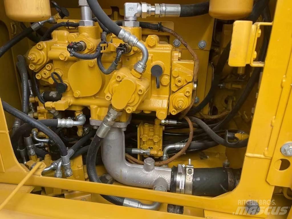 CAT 312D2GC 中型挖掘机