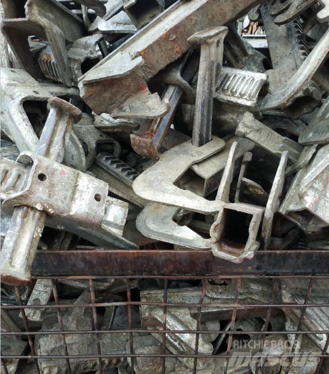 Peri BFD Clamps (Used) 模板