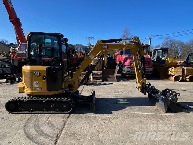CAT 303 CR 小型挖掘机