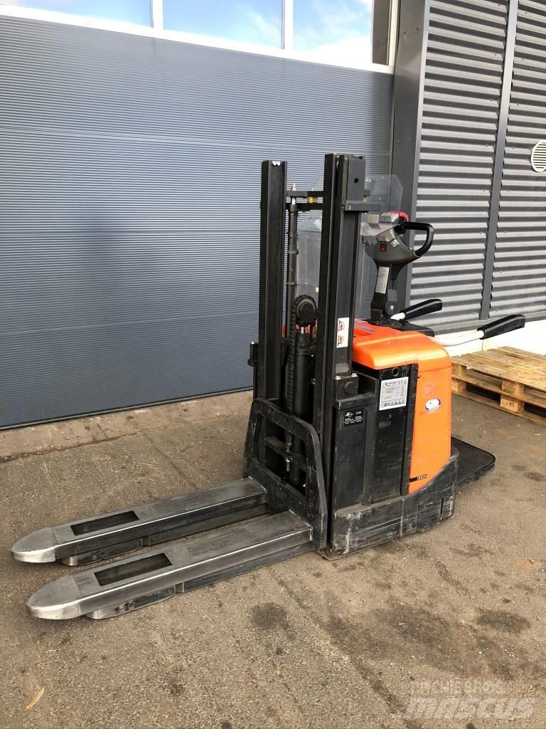BT SPE 125 行走式堆垛机