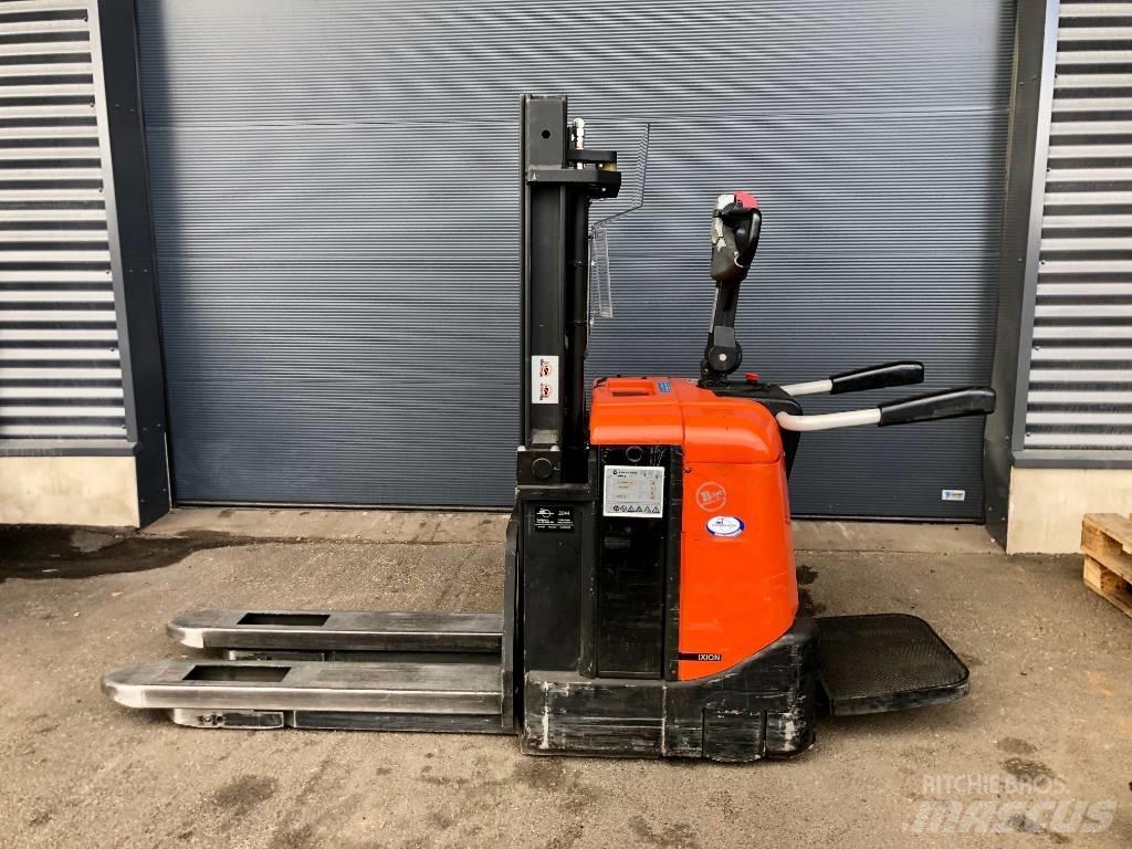 BT SPE 125 行走式堆垛机