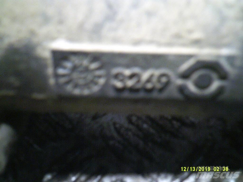 MAN TGA  51063020642 散热器