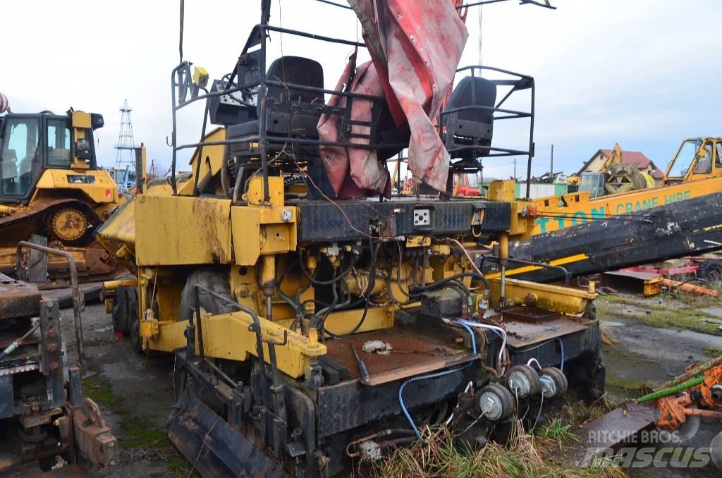 Demag DF 100 P 沥青摊铺机