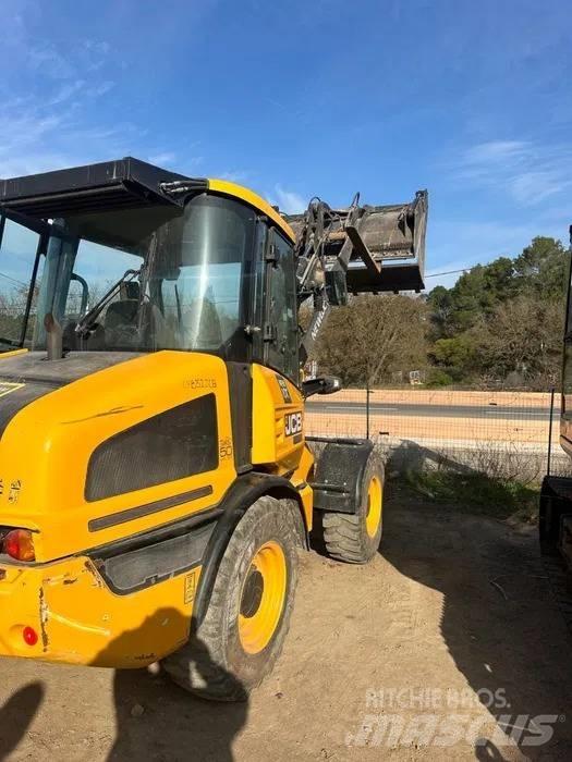 JCB 407 轮式装载机