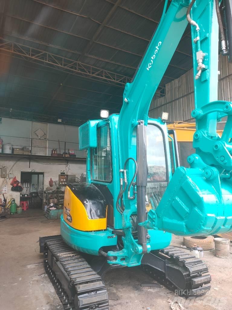Kubota U 35 履带挖掘机