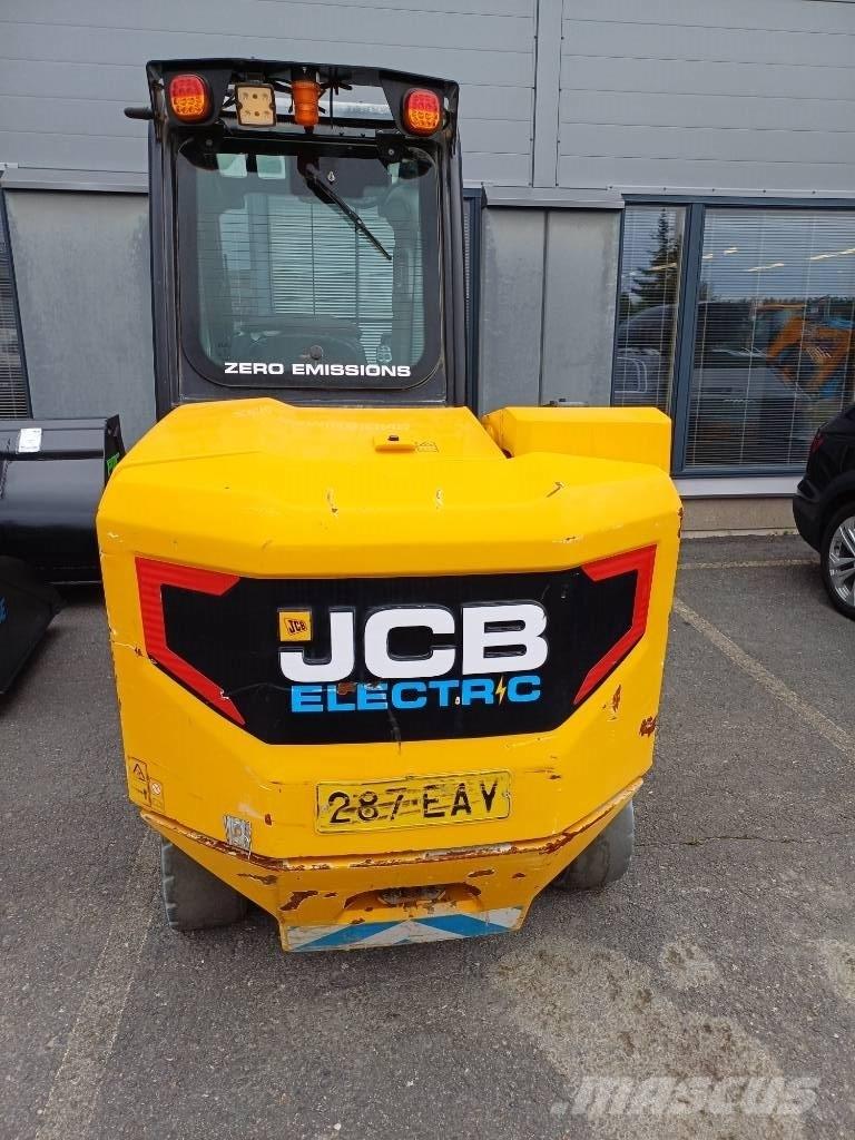 JCB TLT30-19E 2WD 电动叉车
