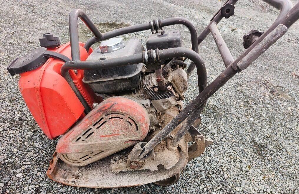 Husqvarna LF 7S 平板夯