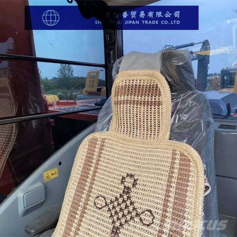 Hitachi ZX 210 履带挖掘机