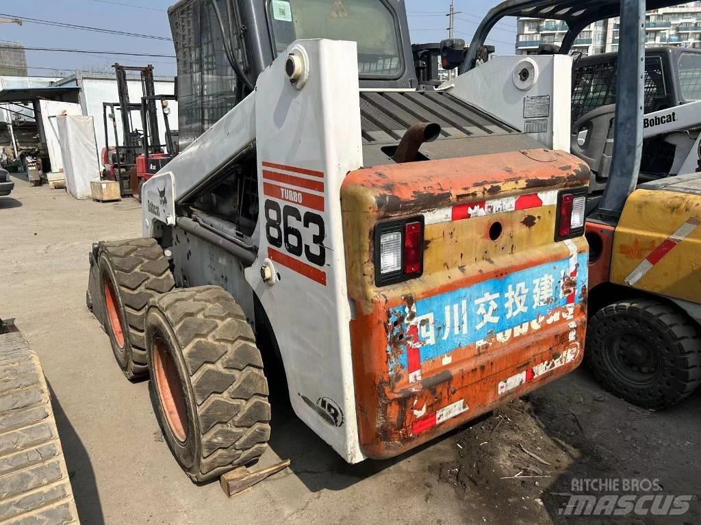 Bobcat S863 滑移装载机