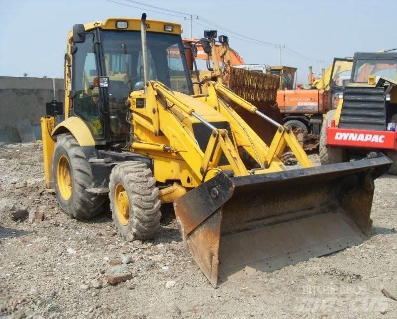 JCB 3cx 反铲装载机