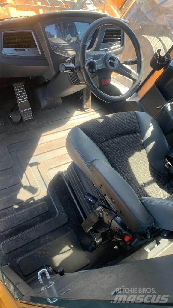 Hyundai HL 960 轮式装载机