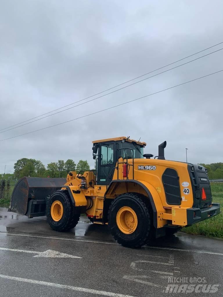 Hyundai HL 960 轮式装载机