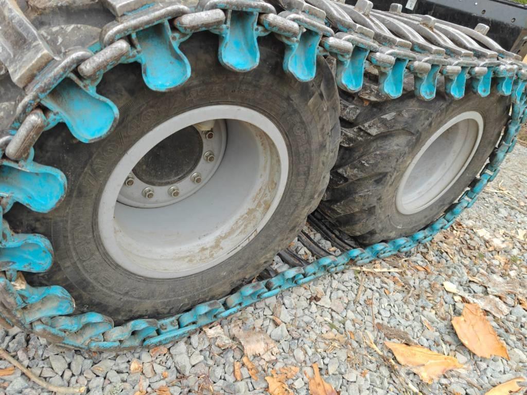Komatsu 901 XC 收割机
