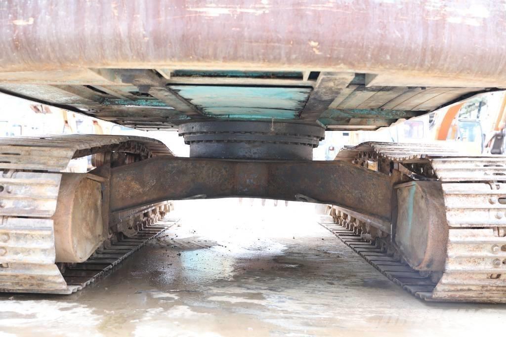 Kobelco SK 200-5 履带挖掘机