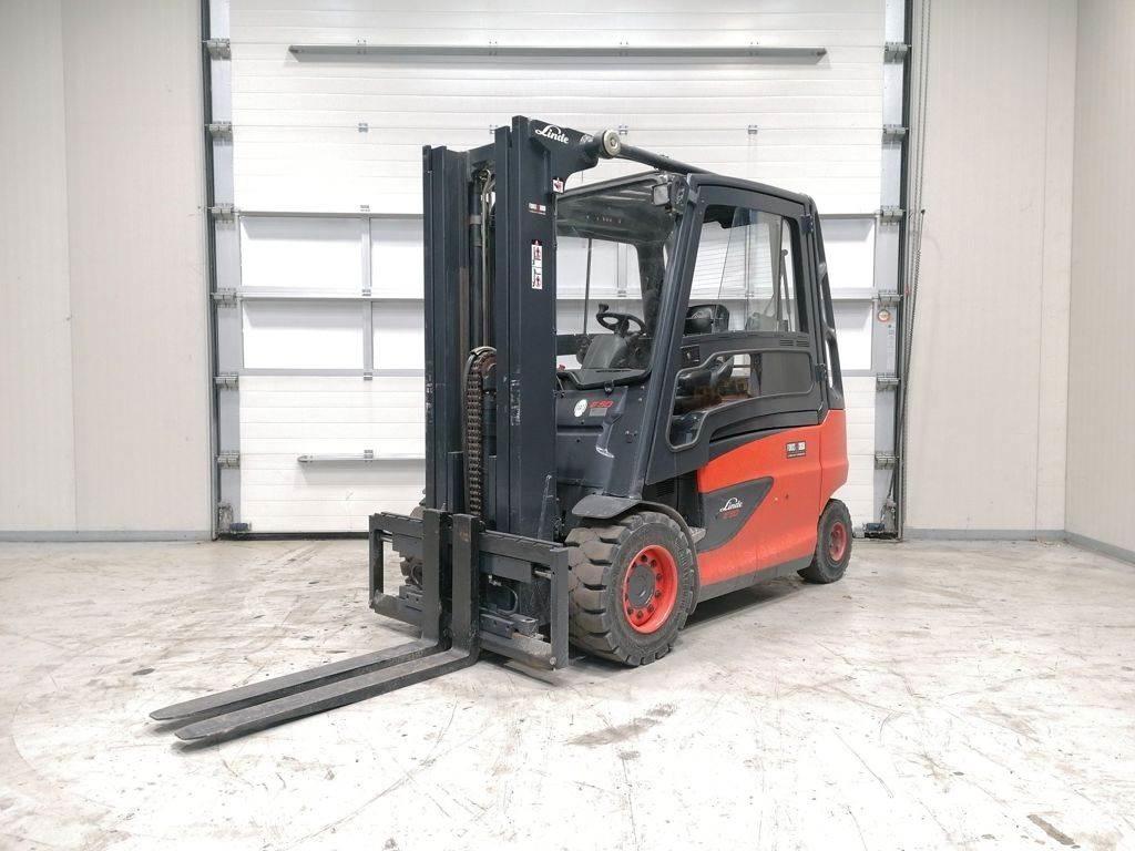 Linde E50HL-01 电动叉车