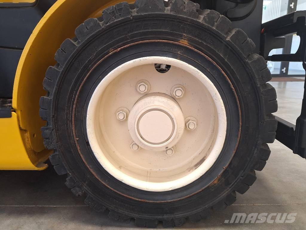 Yale GLP 25 VX 天然气叉车