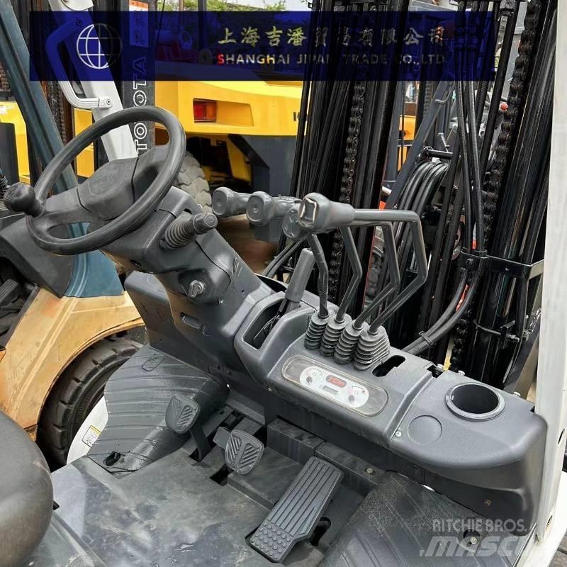 TCM 30 柴油叉车
