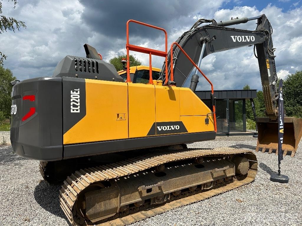Volvo EC 220 E L 履带挖掘机