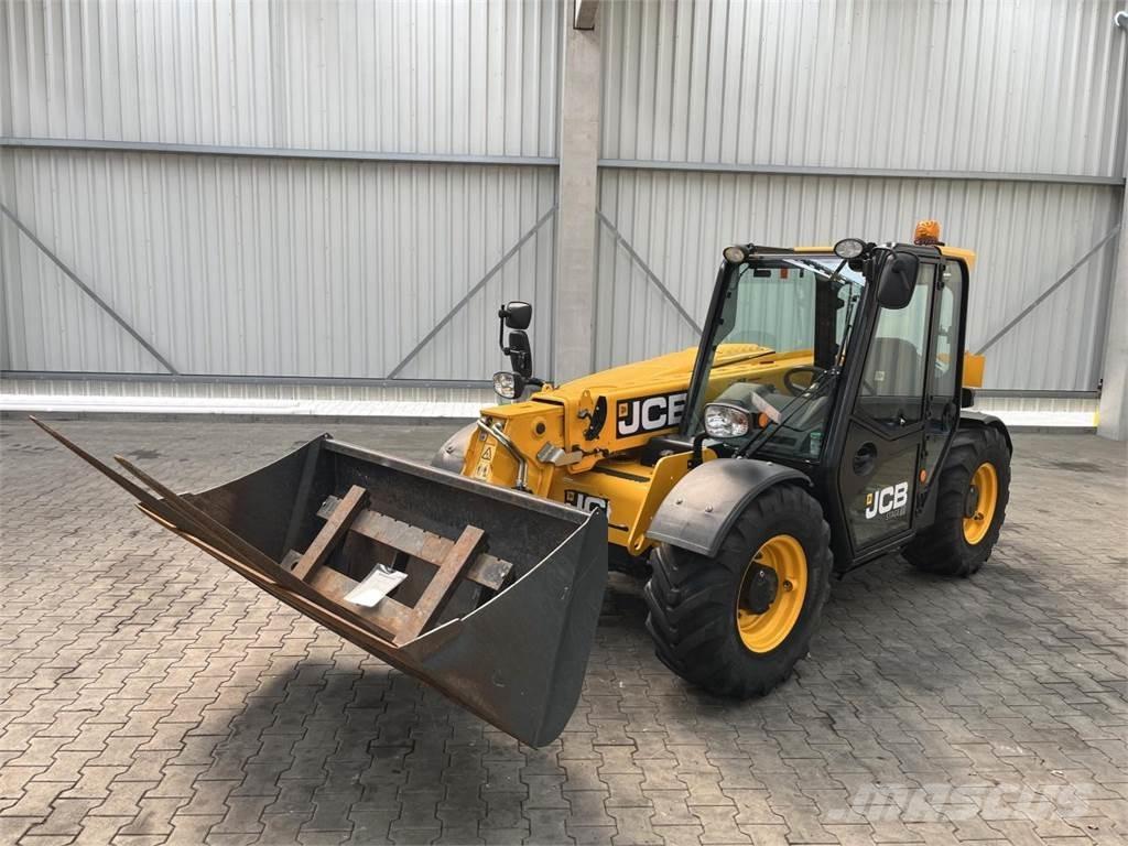 JCB 525-60 Hi Viz 电动叉车