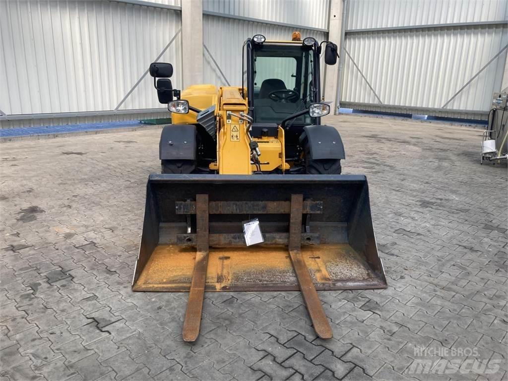 JCB 525-60 Hi Viz 电动叉车