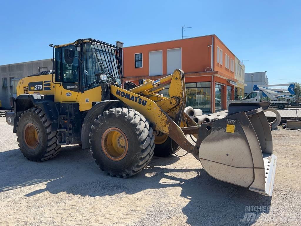 Komatsu WA 270-8 轮式装载机