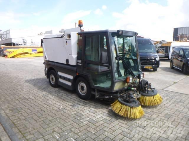 Schmidt Swingo 250 道路清扫车