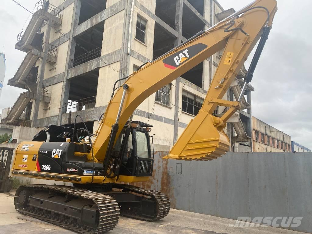 CAT 320 D 履带挖掘机
