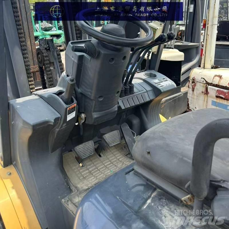CAT 35 柴油叉车