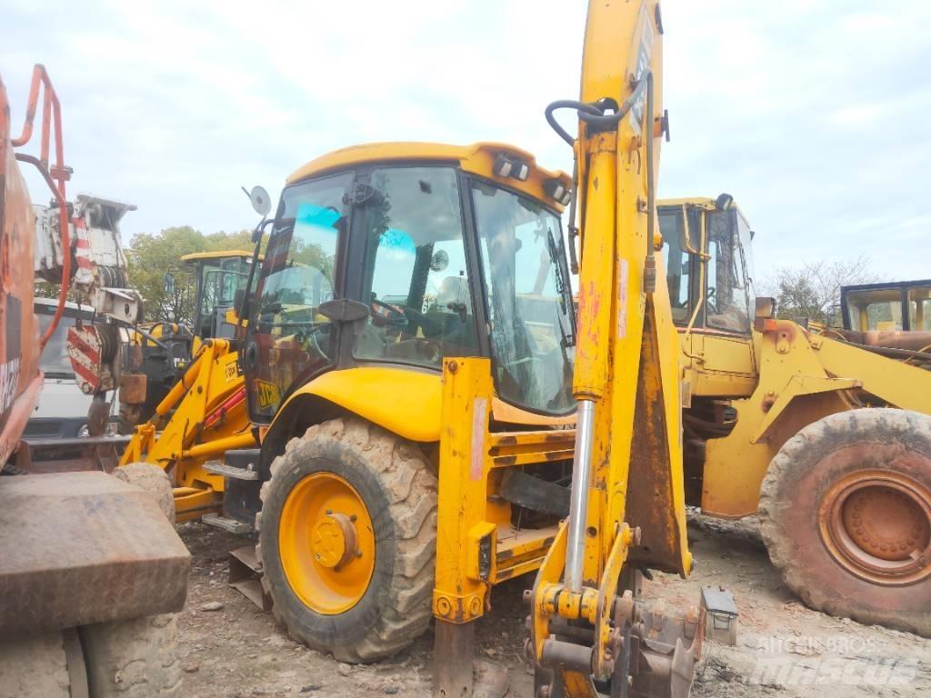JCB 3cx 反铲装载机
